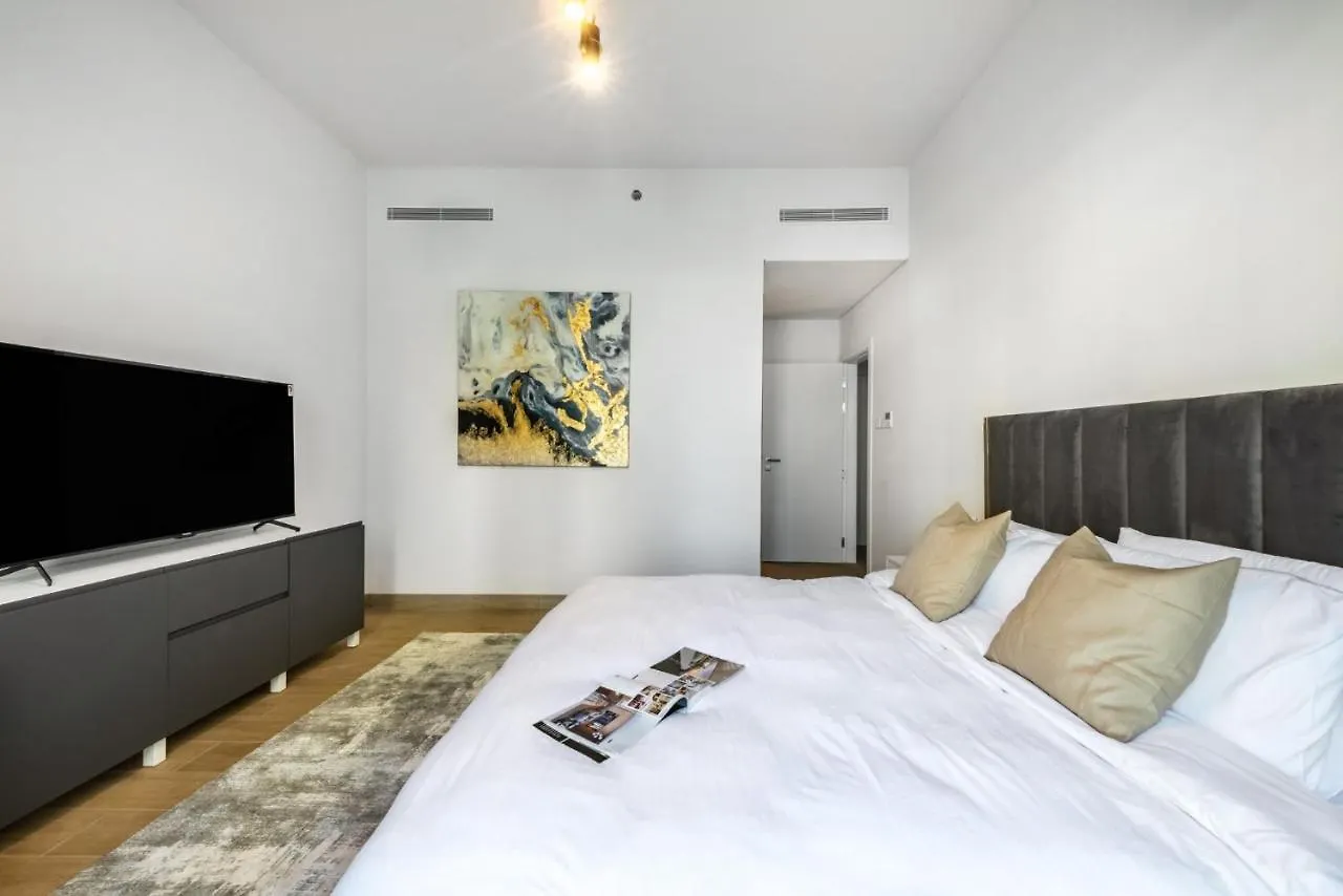 Spacious 2Br Flat, La Rive 2 Dubai United Arab Emirates