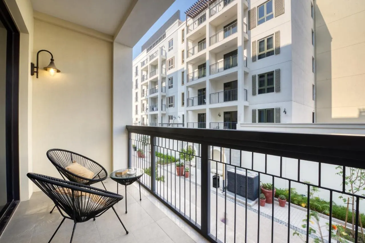 Spacious 2Br Flat, La Rive 2 Dubai 0*,  United Arab Emirates