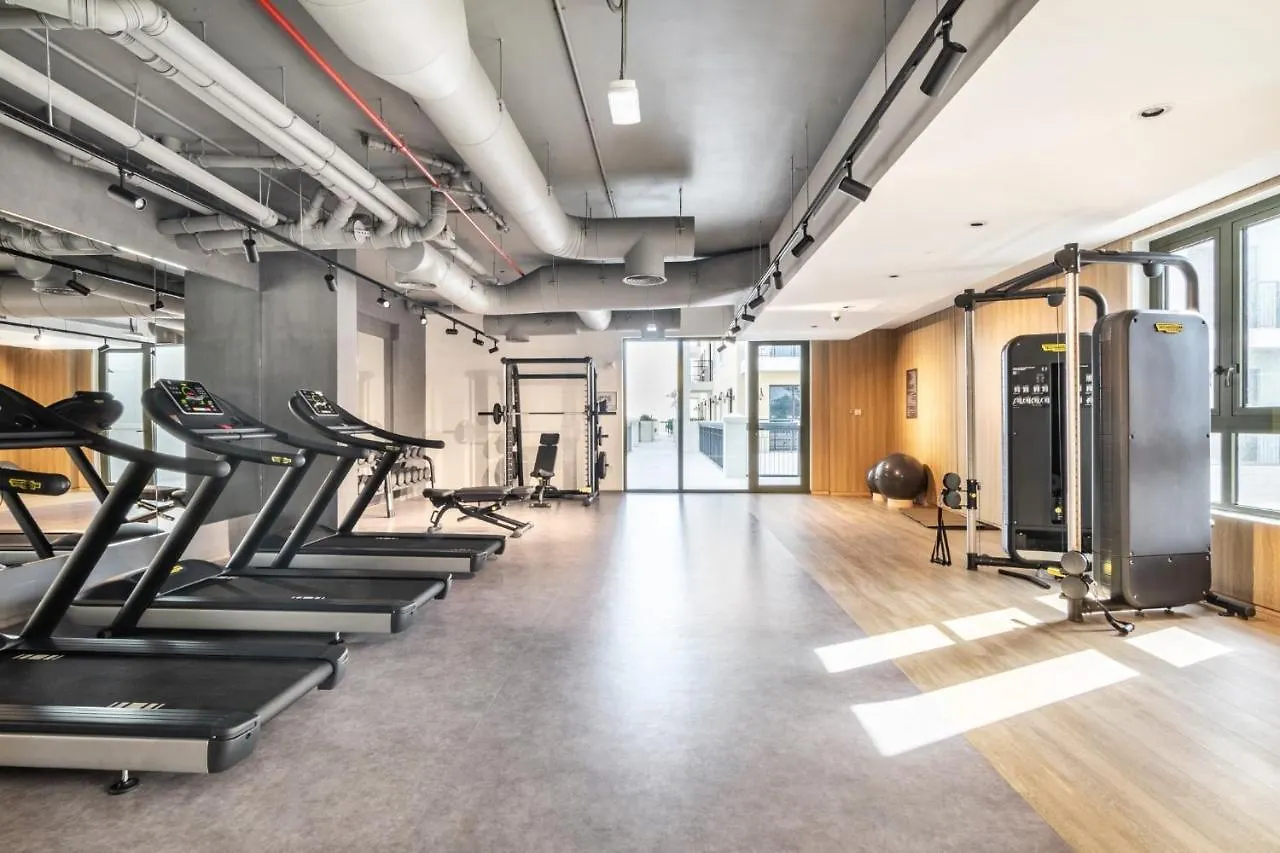 Spacious 2Br Flat, La Rive 2 Dubái